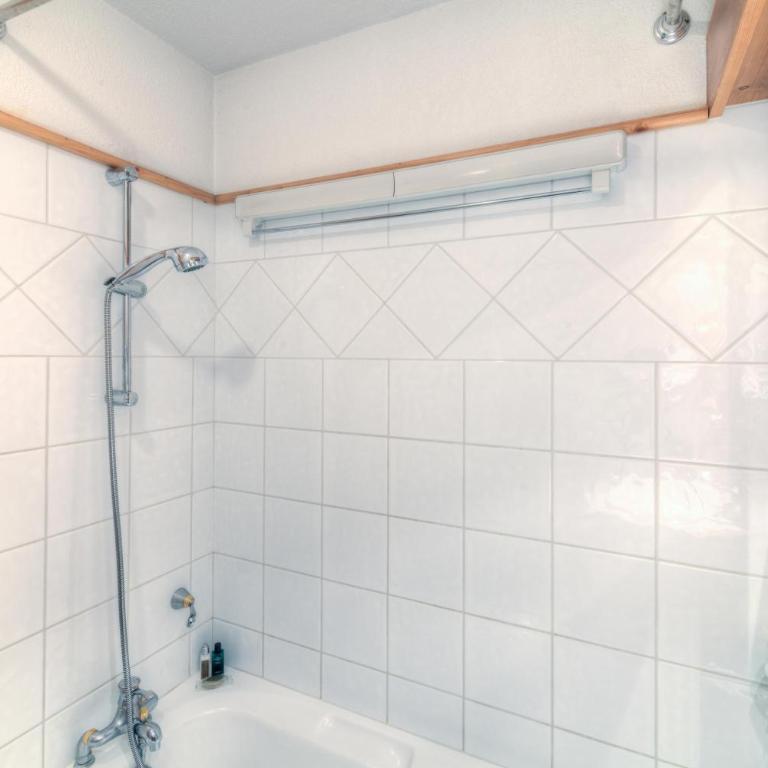 Apt Bellachat 10 for 4 with Pool & 120m to lift - Happy Rentals - Appartement avec Balcon - 19