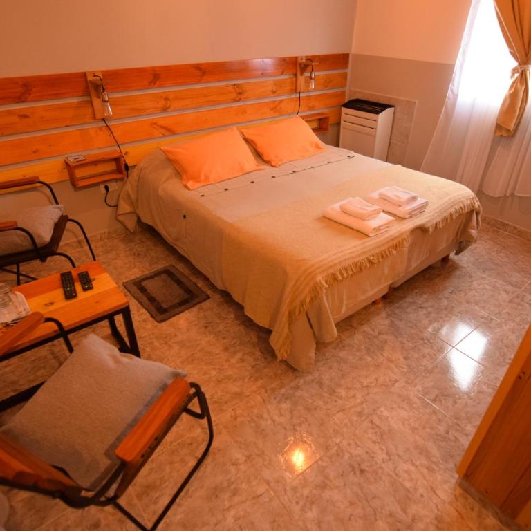 hosteria las cachi alojamiento - Habitación Doble con baño privado - 1 o 2 camas - 6