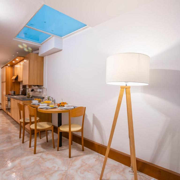 Cozy Apartment In The Heart Of Riva - Happy Rentals - Appartamento con 2 Camere da Letto - 11