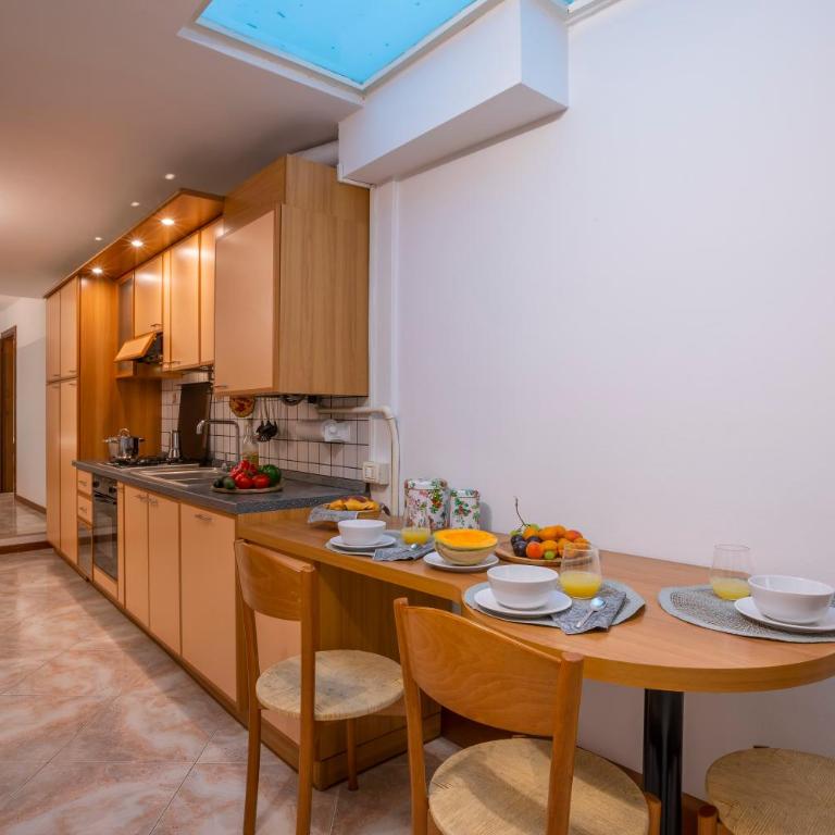 Cozy Apartment In The Heart Of Riva - Happy Rentals - Appartamento con 2 Camere da Letto - 3