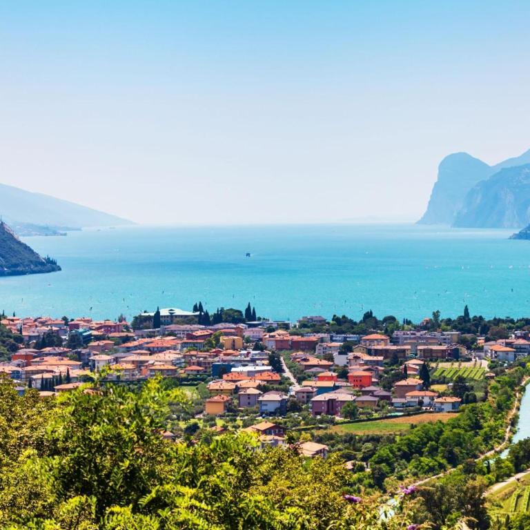 Villa Il Paradiso Di Gabri: Lake-View Villa with Garden - Happy Rentals - Villa mit Gartenblick - 36