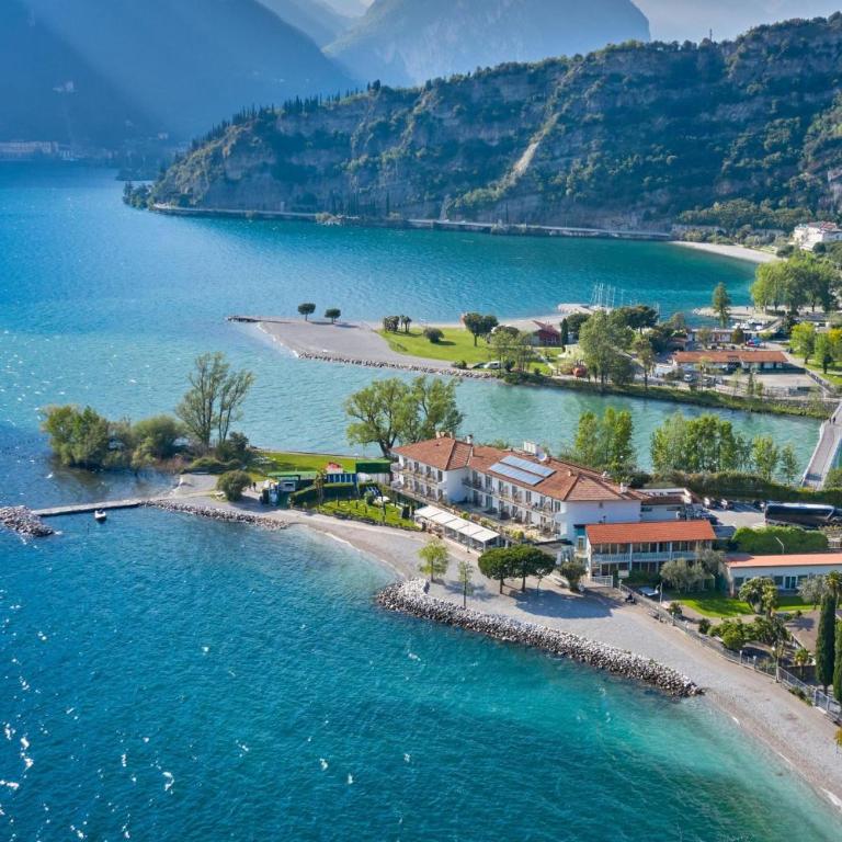 Villa Il Paradiso Di Gabri: Lake-View Villa with Garden - Happy Rentals - Villa mit Gartenblick - 37