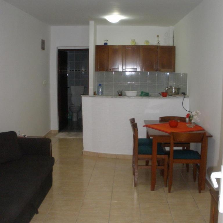 Apartmani obala - One-Bedroom Apartment with Terrace - 4