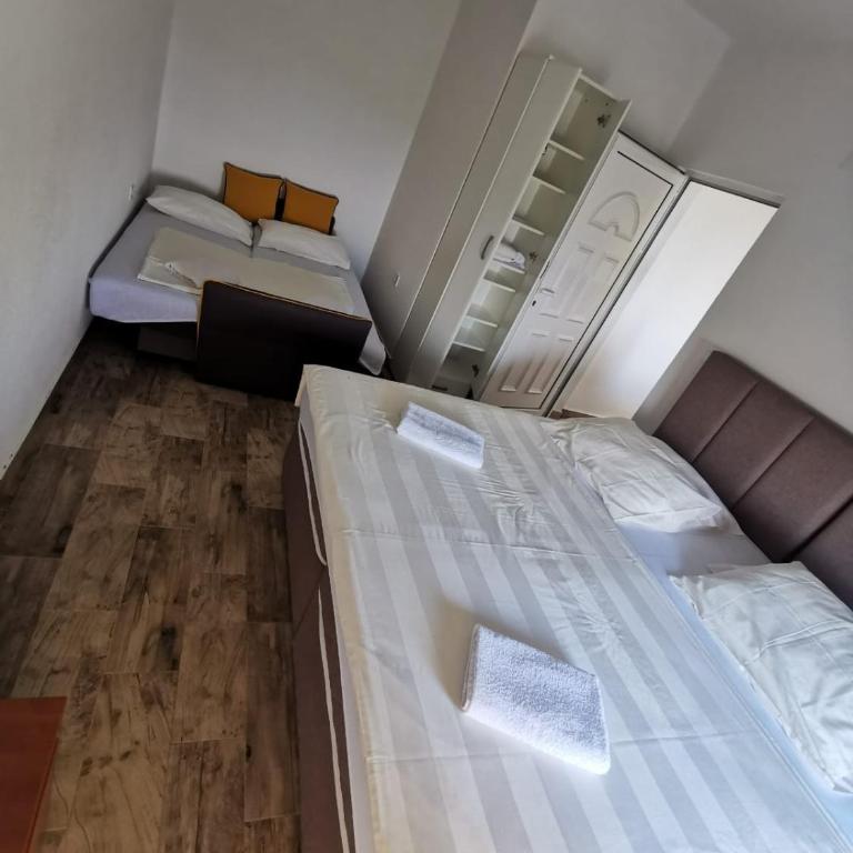 Apartments Bibic - One-Bedroom Apartment - 1