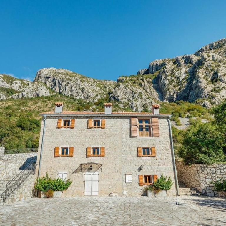 Manor Pastrovici - Vila sa 3 Spavaće Sobe - 1