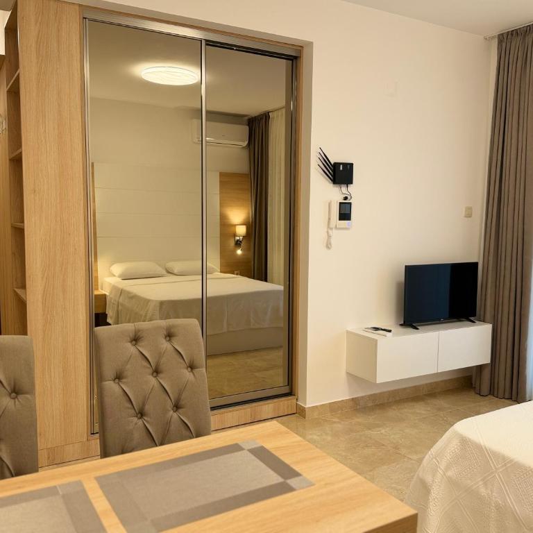 Viola Di Mare Apartments - Studio with Balcony - 1