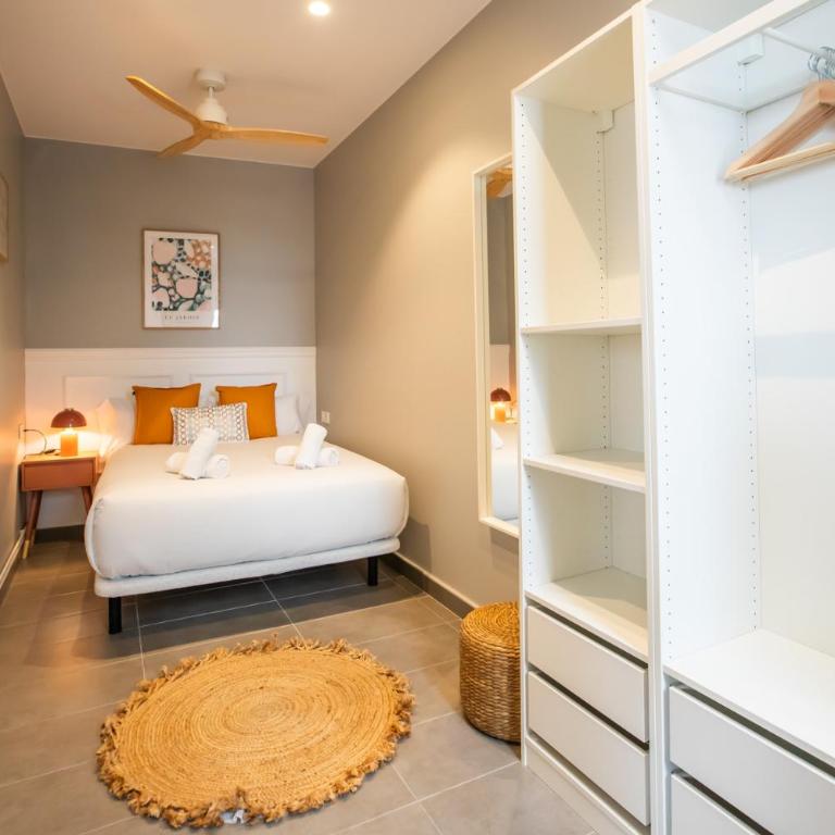 43MAL1000-Nice&Bright 2BR flat next to Sagrada Familia - Two-Room Apartment - 3