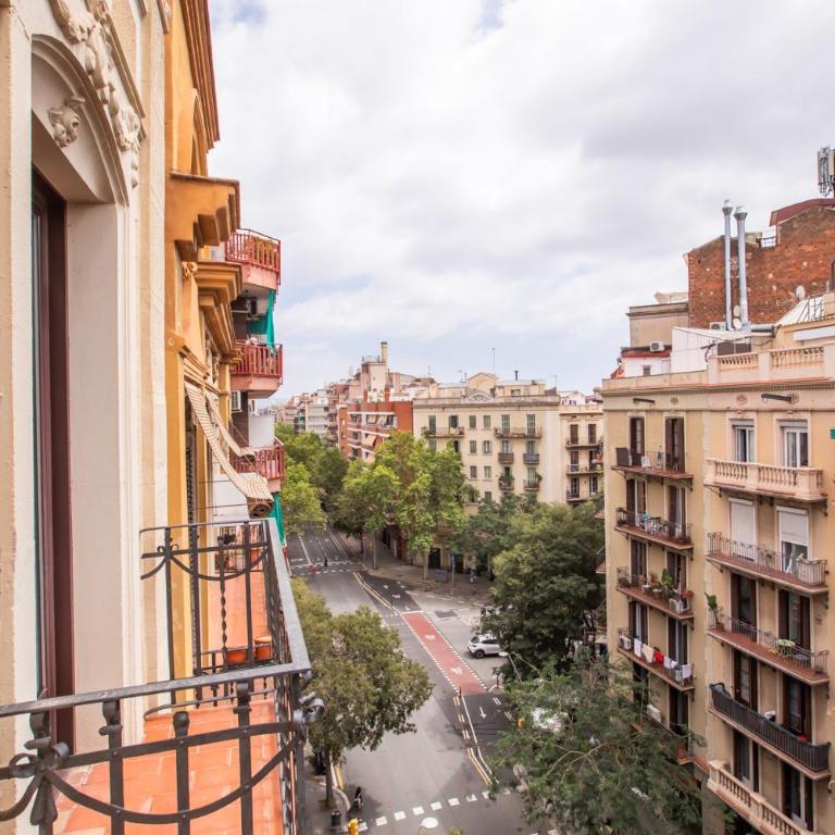 43MAL1000-Nice&Bright 2BR flat next to Sagrada Familia - Two-Room Apartment - 18
