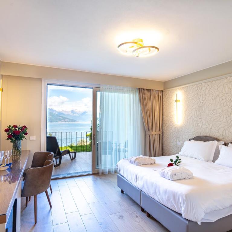 Borgo Le Terrazze - Camera Deluxe Matrimoniale/Doppia con Letti Singoli con Vista Lago - 14