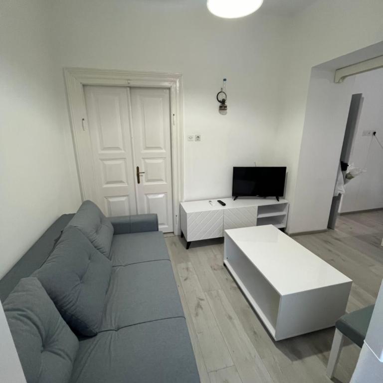 Apartment ZORE - Three-Bedroom Apartment - 20