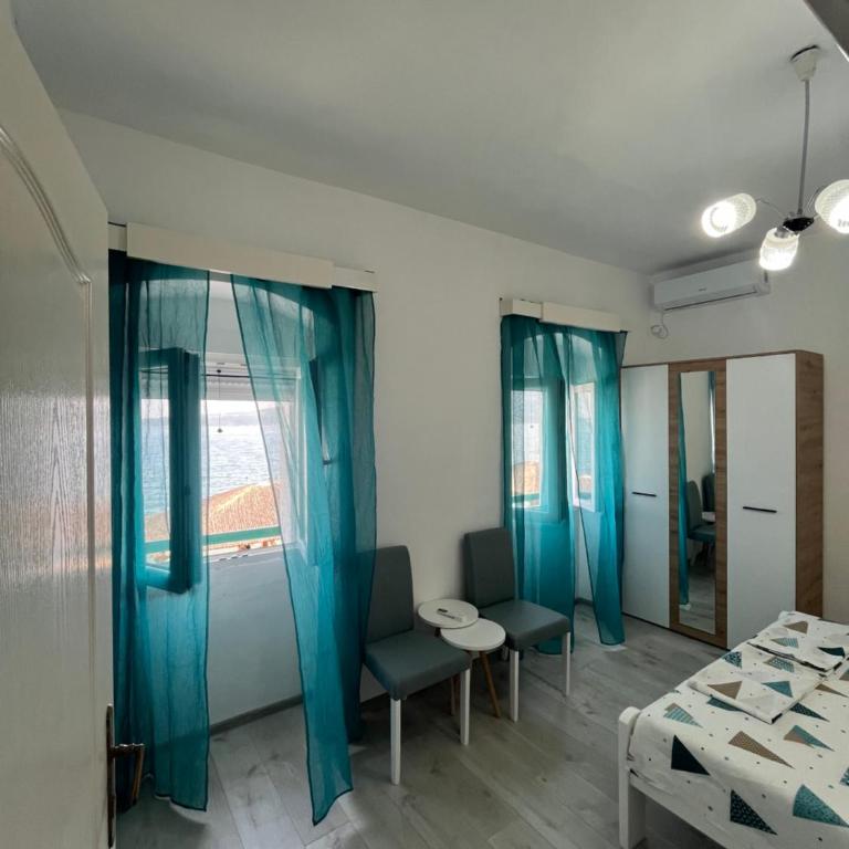 Apartment ZORE - Three-Bedroom Apartment - 8