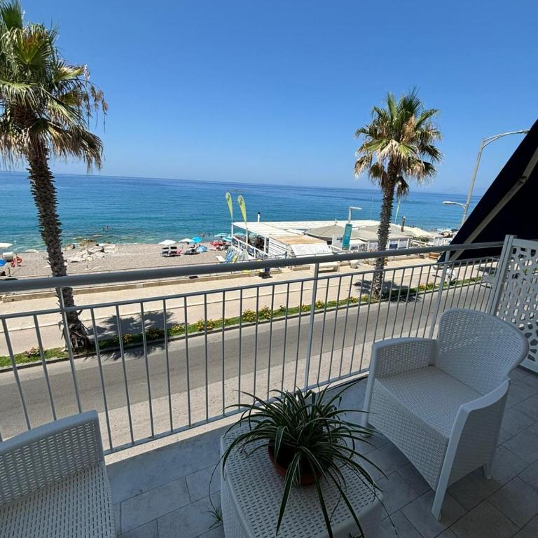 Affaccio sul Mare - Appartamento Superior con Balcone - 3