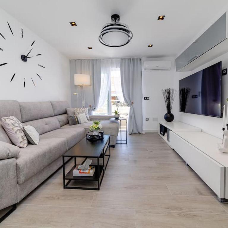 Sunrise Familiar Cerca del Mar en Torrevieja - Apartamento de 2 dormitorios - 37