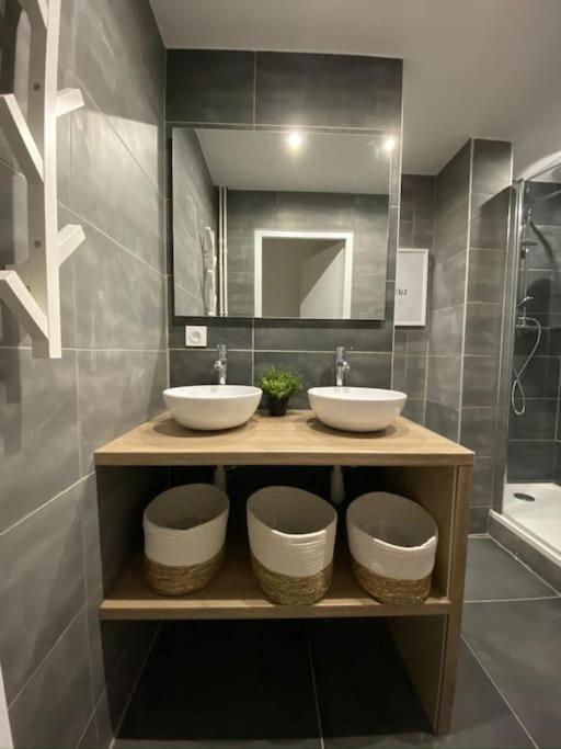 Saint Mathieu 5 minutes du port et gare wifi 10minutes plage - Four-Bedroom Apartment with Balcony - 15
