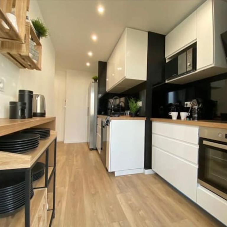 Saint Mathieu 5 minutes du port et gare wifi 10minutes plage - Four-Bedroom Apartment with Balcony - 28