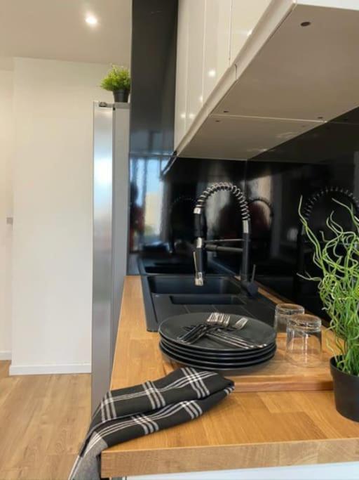 Saint Mathieu 5 minutes du port et gare wifi 10minutes plage - Four-Bedroom Apartment with Balcony - 45