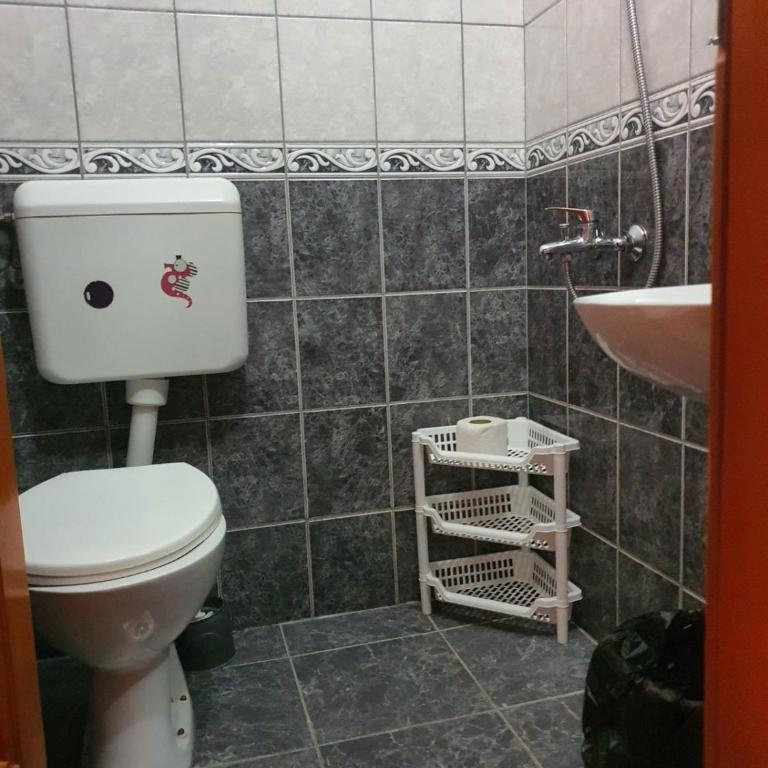 Villa Grafenberg Ulcinj - Trokrevetna Soba - 8