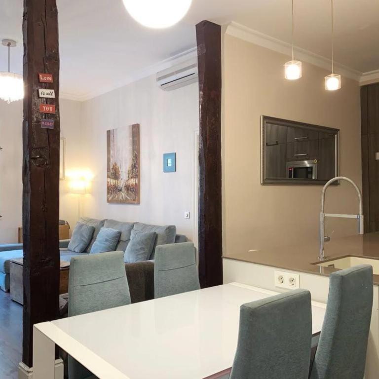 Apartamento Atocha Madrid Centro AVE muy grande - Apartamento de 3 dormitorios - 1
