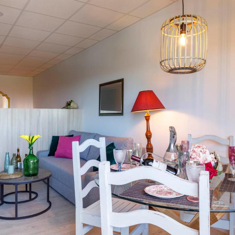 Luxury Singular Apartments Orange - Estudio Superior con terraza - 20