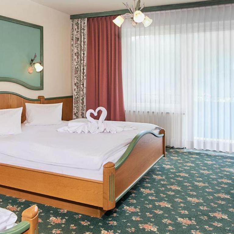Hotel Bergglück - Habitación Triple con ducha - 1