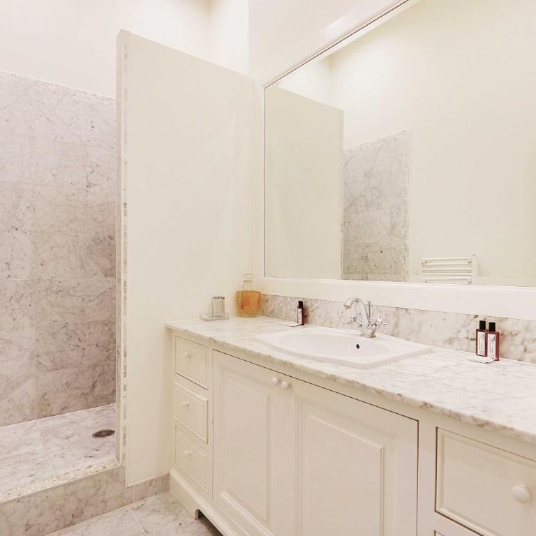 Sublime apartment - 2BR-4P - Arc de Triomphe - Appartement 2 Chambres - 5