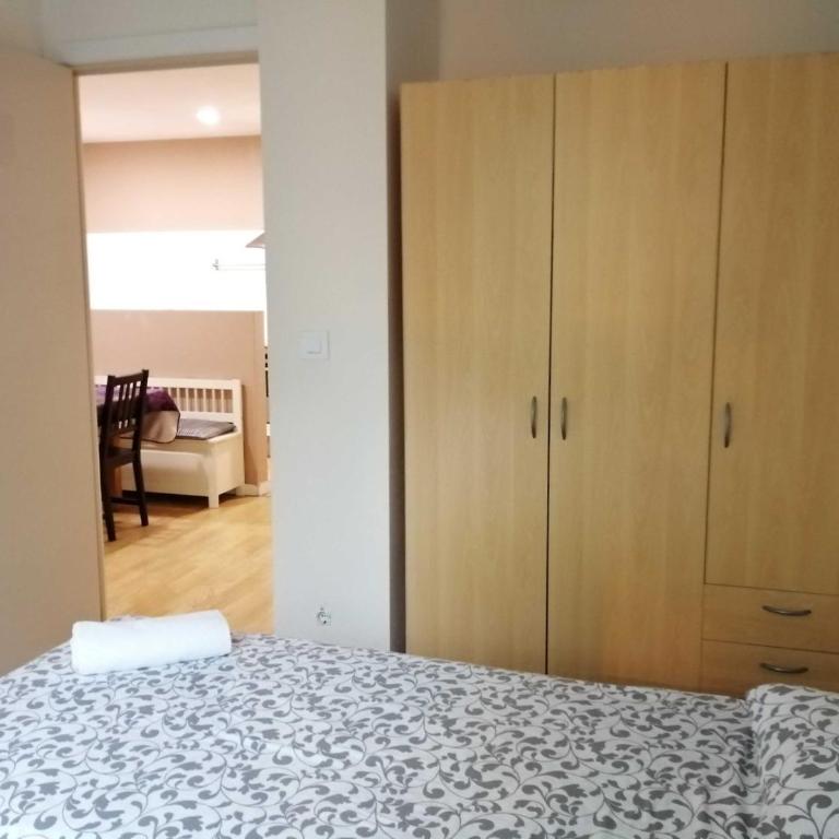 Diagonal Apartments - Three-Bedroom Apartment - 5