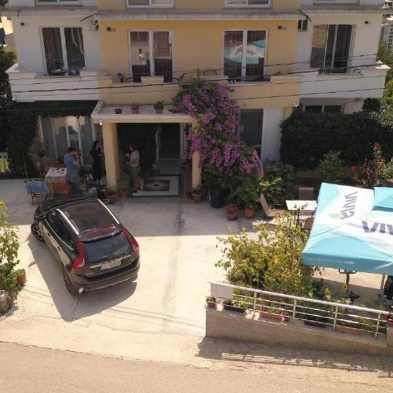 Villa Grafenberg Ulcinj - Trokrevetna Soba - 2