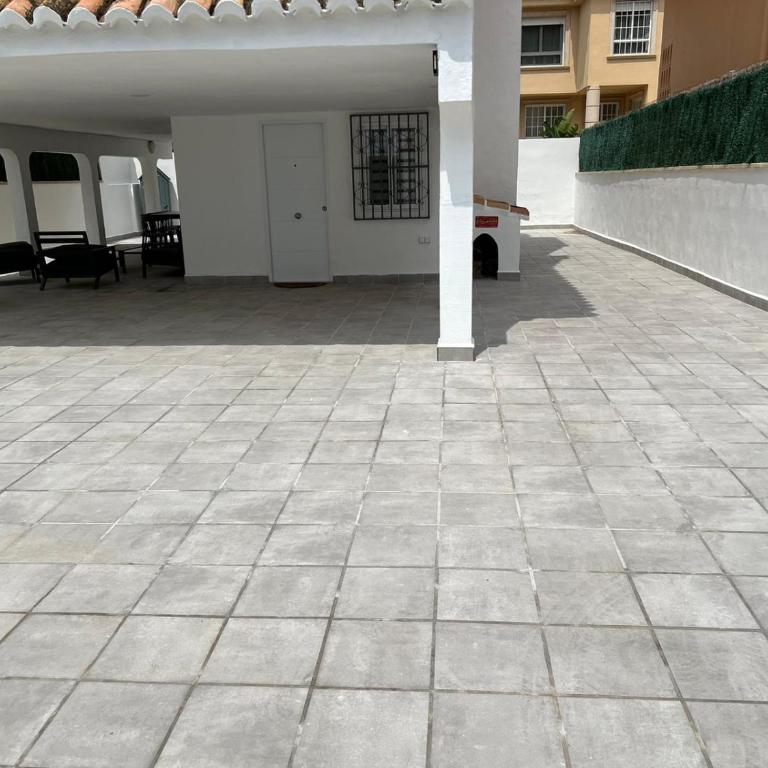 Beachfront vila - Vacation Home - 4