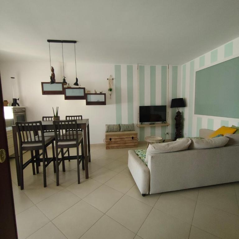 Titti's Place - Appartamento con Balcone - 10
