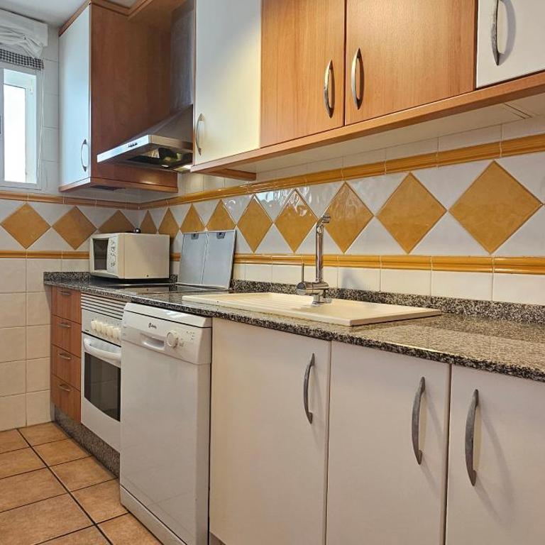 Al Andalus Residencial G Apartamento precioso con WIFI - Apartamento con terraza - 9