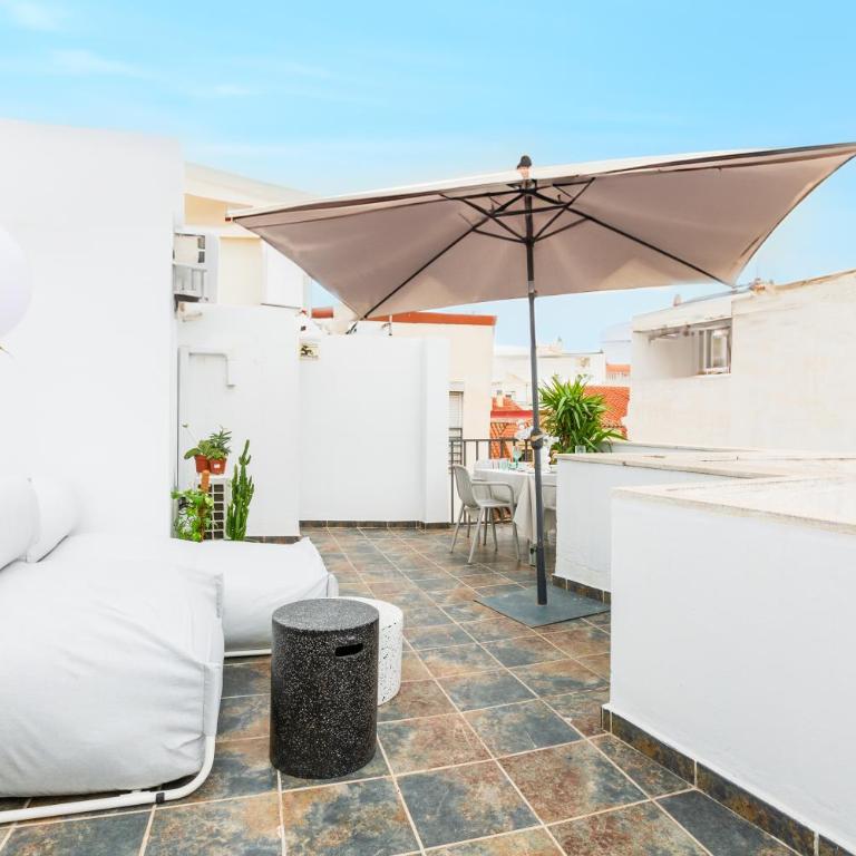 Terraza del centro - Apartment with a spectacular terrace in the center - Apartamento de 1 dormitorio - 1
