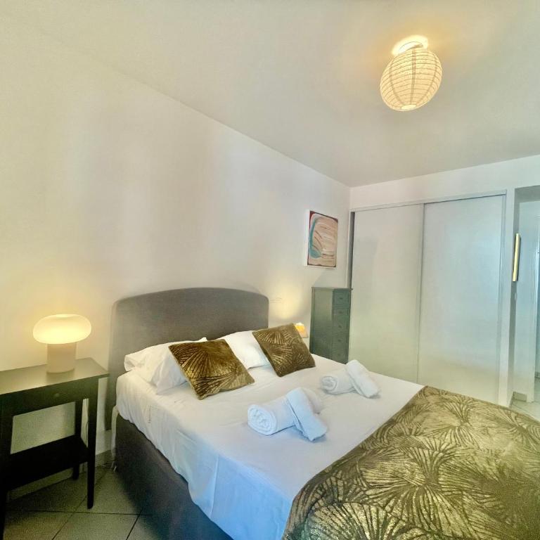 1 bedroom apartment Near Monaco Train Station - Chambre Simple - 15