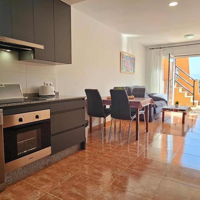 Apartamentos Paraiso Vera Playa, Ed Palmerston, Atico K a pie de playa, piscina privada en solarium, WiFi - Apartamento Ático - 3