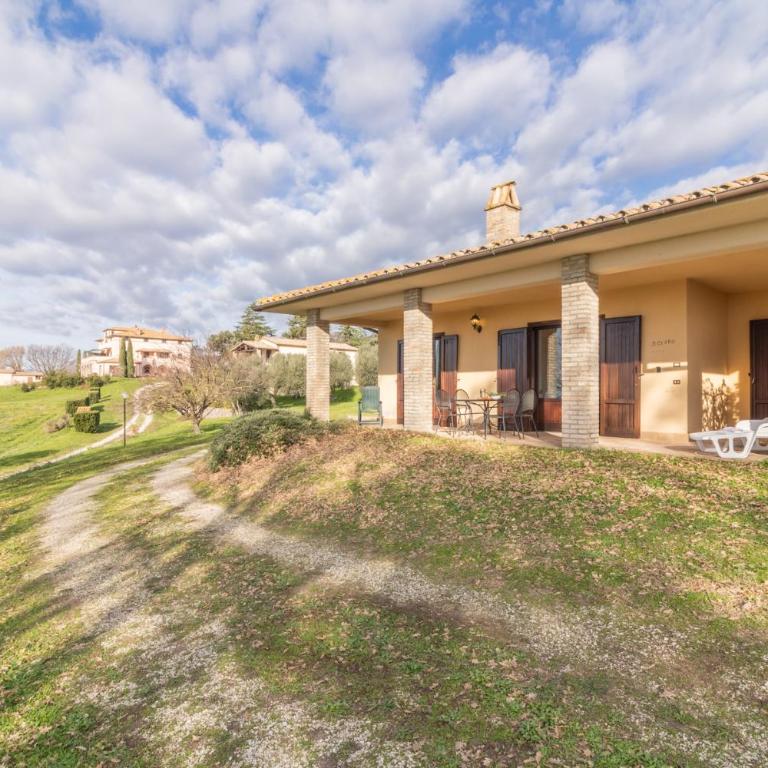 Poderaccio Agri Relais Apartments & Restaurant - Appartamento con 1 Camera da Letto e Vista Lago - 1