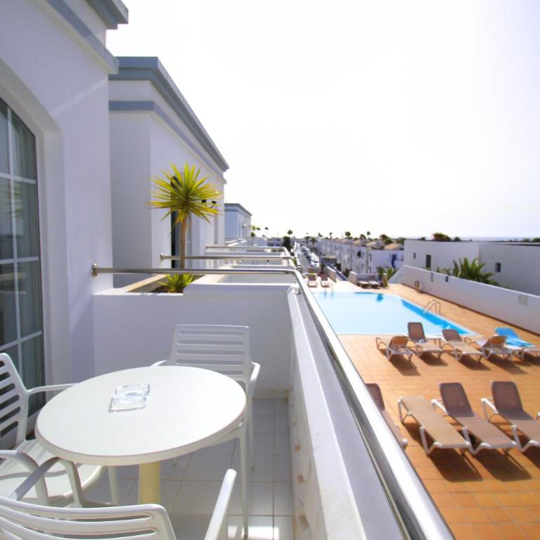 Apartamentos Corona Mar - Apartamento - 1 Dormitorio con balcón o terraza - 14