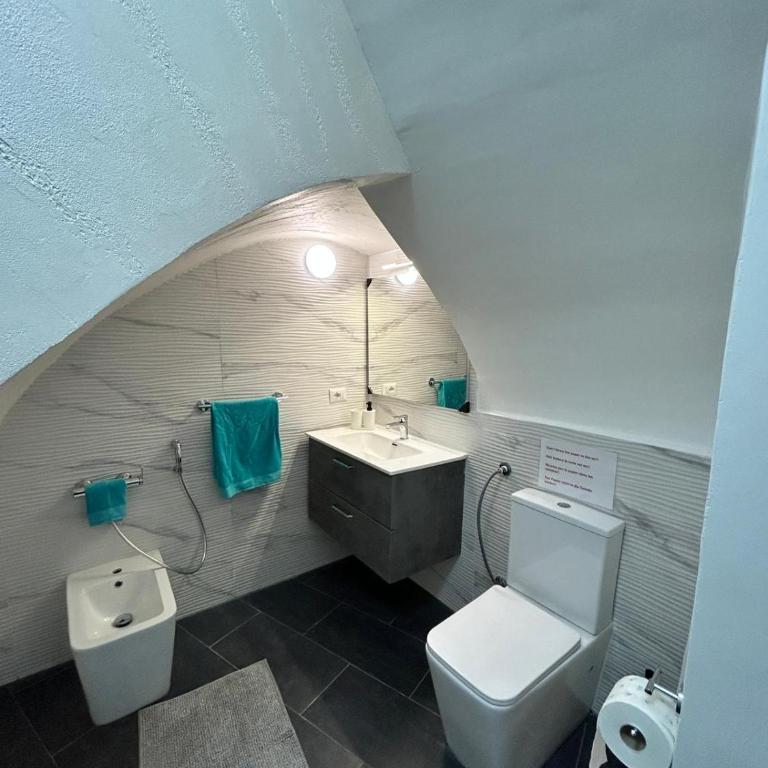 Domus Cestai - Double or Twin Room with Bathroom - 7
