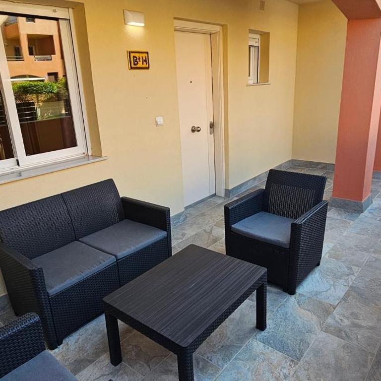 Apartamentos Paraiso de Vera Playa, Ed Tahiti bajo H, a pie de la playa, vistas piscina - Apartamento con vistas a la piscina - 10