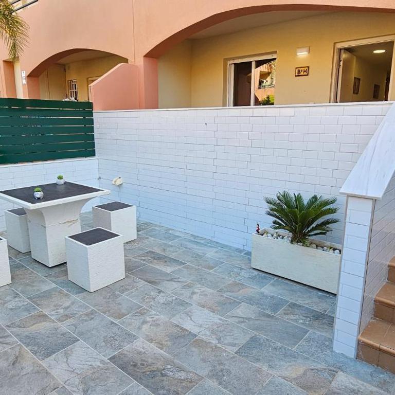 Apartamentos Paraiso de Vera Playa, Ed Tahiti bajo H, a pie de la playa, vistas piscina - Apartamento con vistas a la piscina - 8