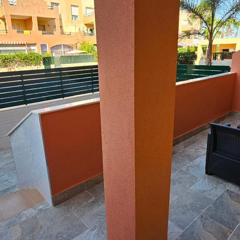Apartamentos Paraiso de Vera Playa, Ed Tahiti bajo H, a pie de la playa, vistas piscina - Apartamento con vistas a la piscina - 11