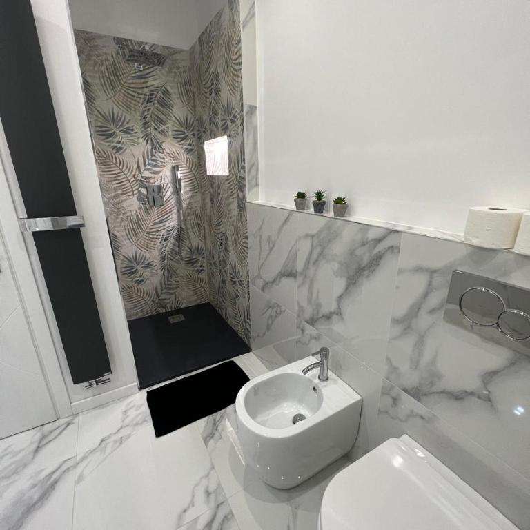 Alba White - Deluxe Double or Twin Room - 3