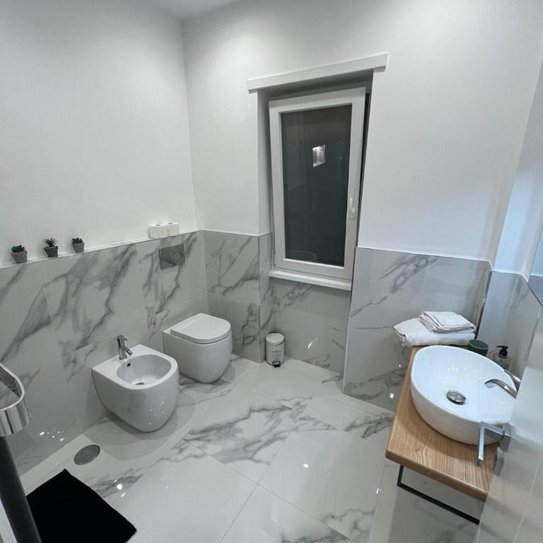 Alba White - Deluxe Double or Twin Room - 4