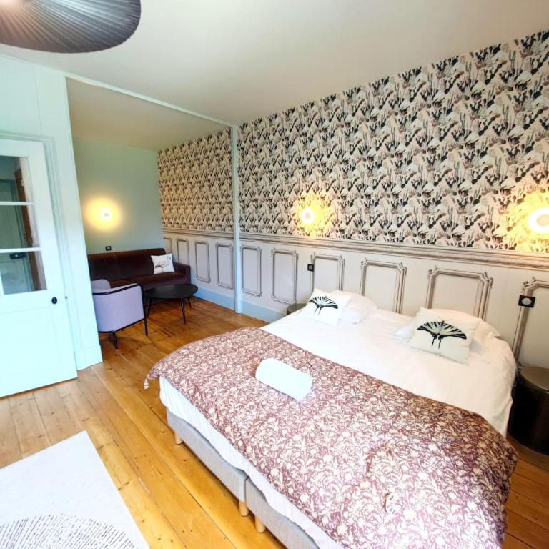Domaine Clairfontaine Noyarey - Suites Junior - Chambre Double ou Lits Jumeaux - Vue sur Jardin - 5