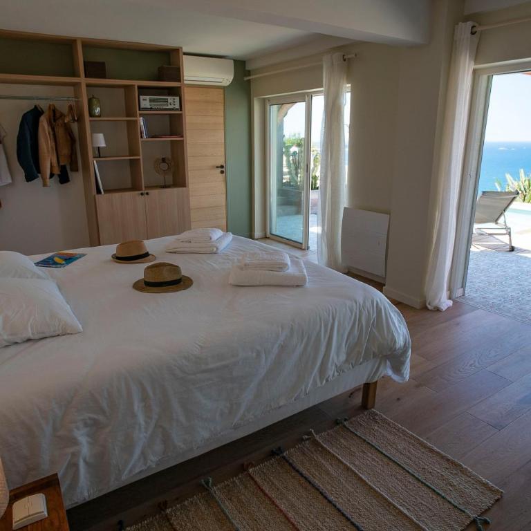Provence Villa 11 Personnes vue mer Almanarre KiteSurf - Villa avec Piscine Privée - 22