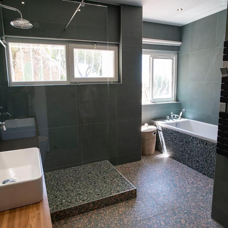 Provence Villa 11 Personnes vue mer Almanarre KiteSurf - Villa avec Piscine Privée - 34