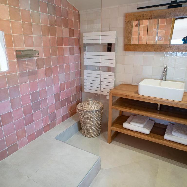 Provence Villa 11 Personnes vue mer Almanarre KiteSurf - Villa avec Piscine Privée - 44