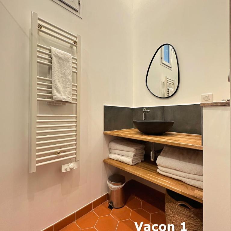 Les Appartements du Vieux Port - Appartement 2 Chambres Deluxe avec Balcon - 1