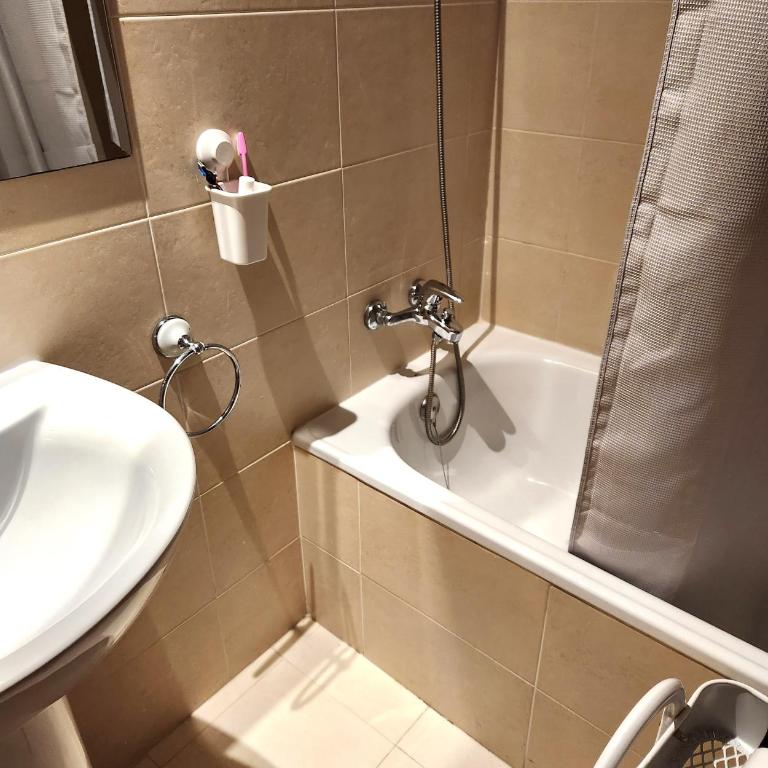 24BahiaCalpe - Three-Bedroom Apartment - 18