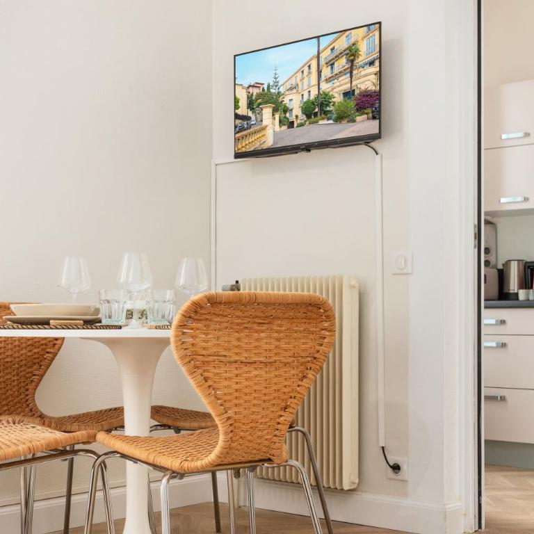 MONT FLEURI- Somptueux 2 pièces - Parking - Menton - Apartment mit 1 Schlafzimmer - 17