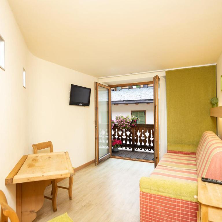 Alpine Rooms and Suites Livigno - Camana Noa - - Camera Quadrupla con Balcone - 4