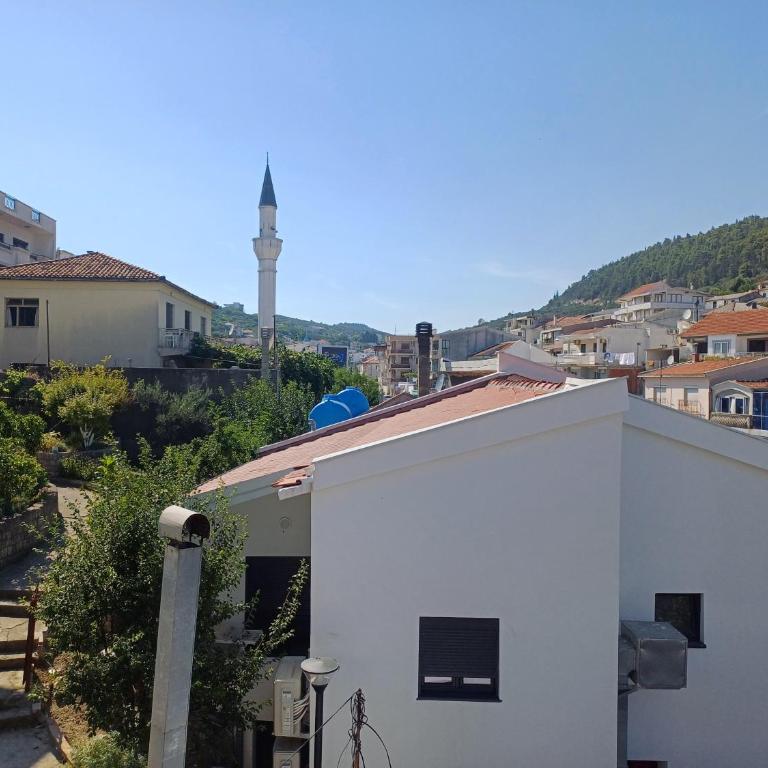 Ulpiana - Apartments,Rooms,Hostel - Triple Room with Bathroom - 7